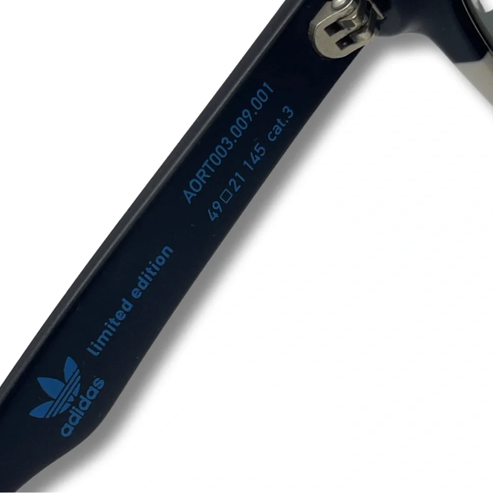 ADIDAS 😎 - Picture 8 of 13